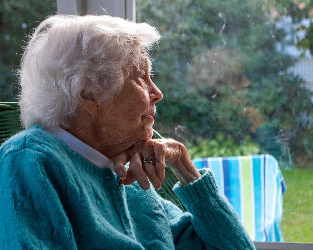 Depressão na velhice: sintomas, causas e como ajudar